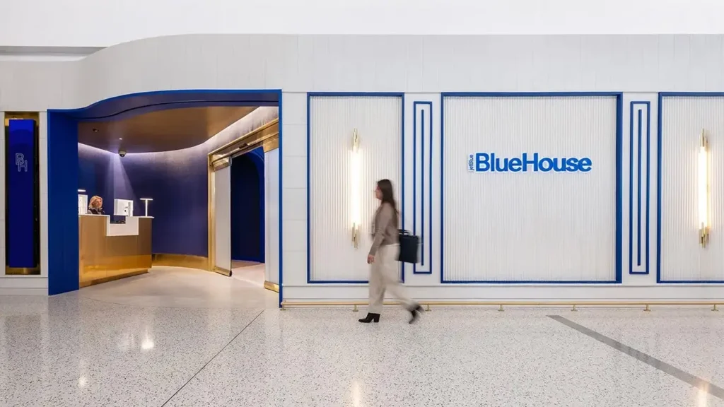 JFK T5 JET BLUE LOUNGE_4